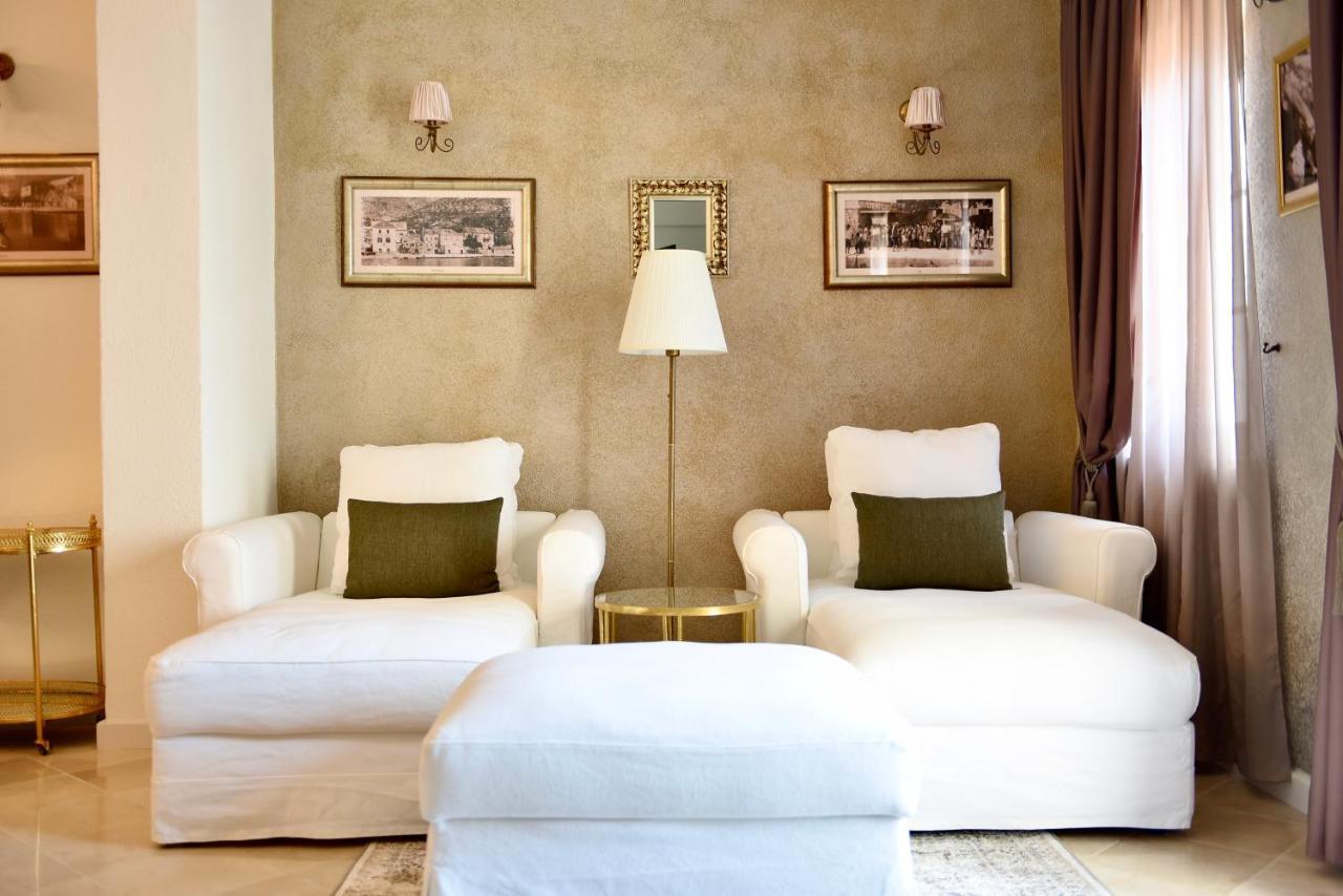 Villa Giardino Heritage Boutique Hotel Bol Esterno foto