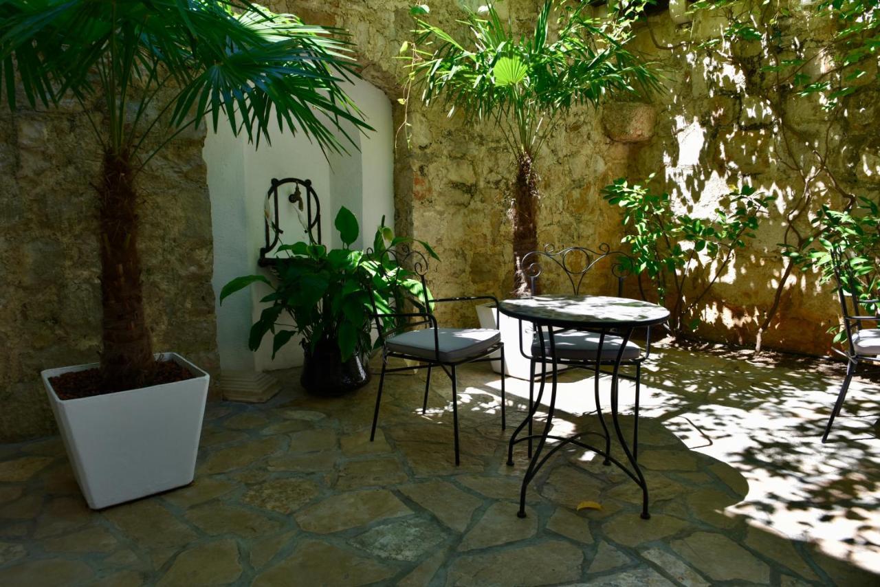 Villa Giardino Heritage Boutique Hotel Bol Esterno foto