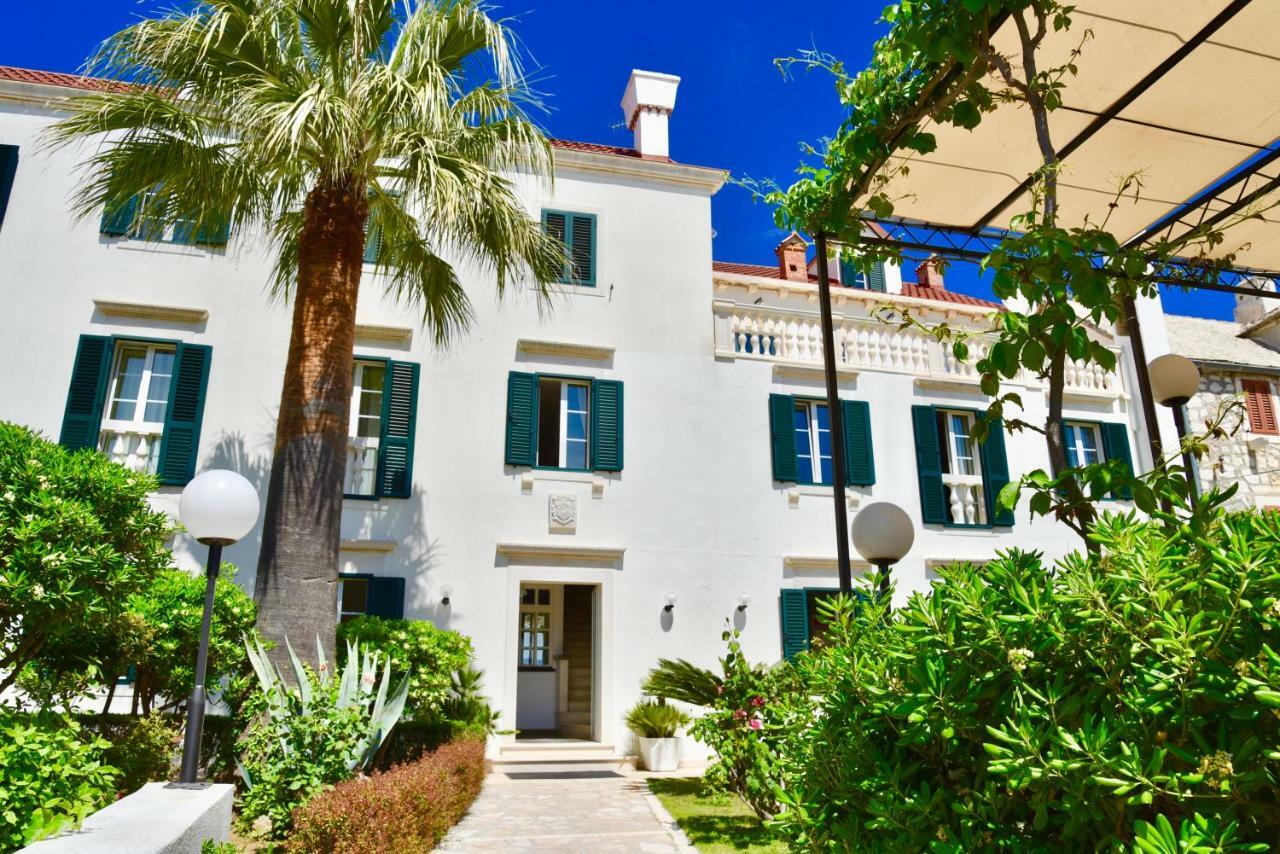 Villa Giardino Heritage Boutique Hotel Bol Esterno foto